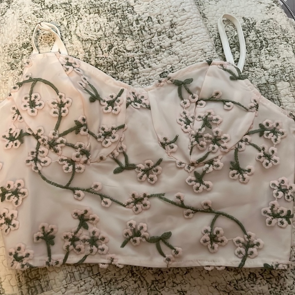 Embroidered Floral Cami Crop Top Size XS